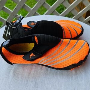 QuickShark Kids Water Shoes Aqua Socks Bright Orange/Black EUR 34 / Big Kid 2.5